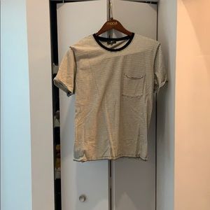 Like new men’s white striped t shirt